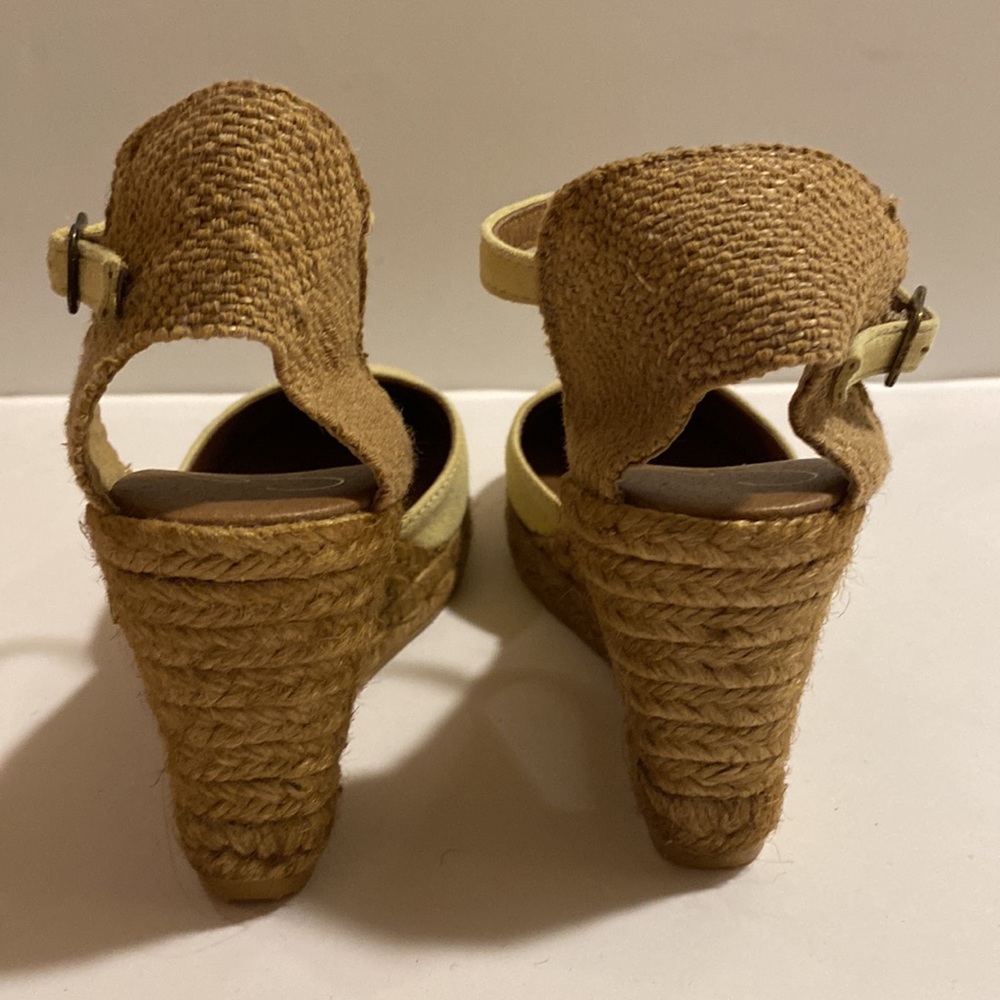 ✨NEW✨SUEDE WEDGE ESPADRILLES LIGHT YELLOW - Picture 9 of 16